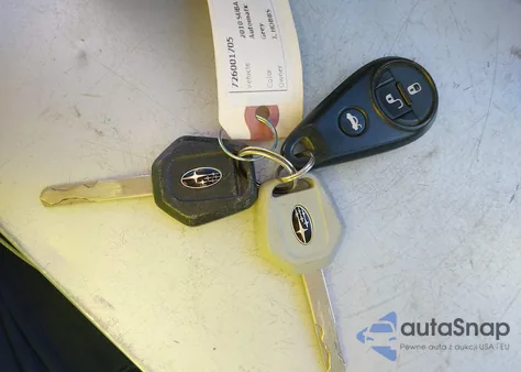 2010 Subaru Forester 2.5X Limited из США, поврежденный, VIN JF2SH6DC7AH907129